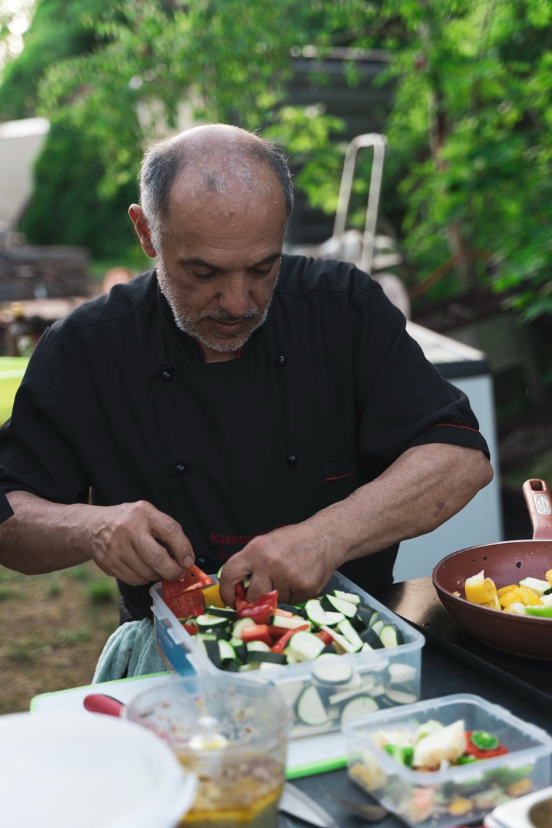Event Catering Leipzig – Paprika und Gemüse frisch schneiden